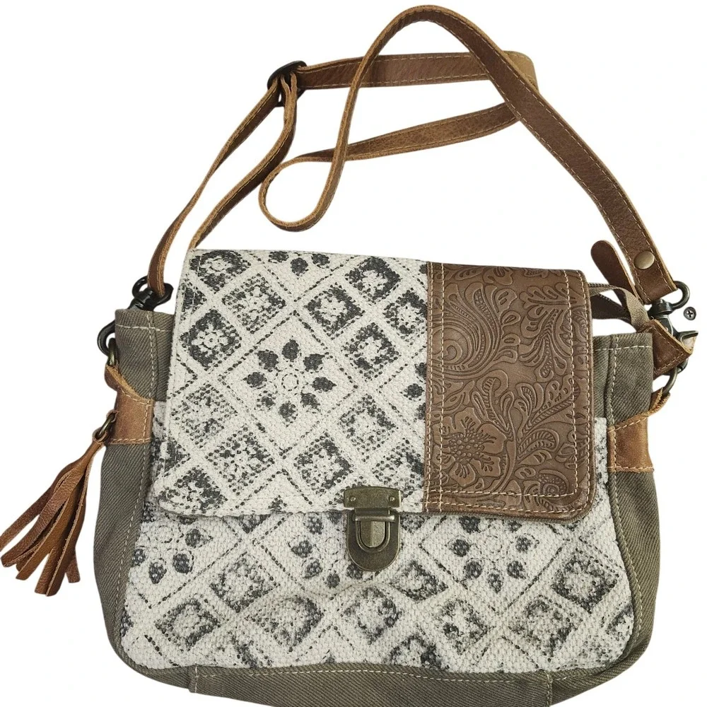 Myra Bag Spellbound Canvas Leather Earthy Hippy Messenger Bag Olive‎ Green Boho